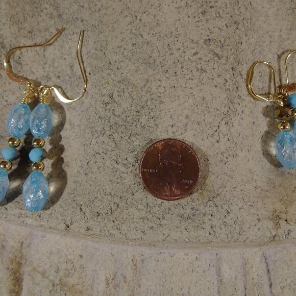 Heavenly handmade necklace/earring set in sky blue - two earring style options - Picture 5 of 11